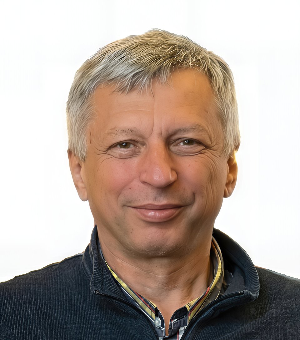  Dr. Oleksandr Lytvynenko
